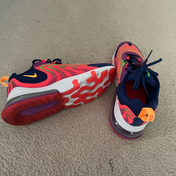 Air Max 270 React ENG 'Raspberry Ripple' - Picture 4 of 7